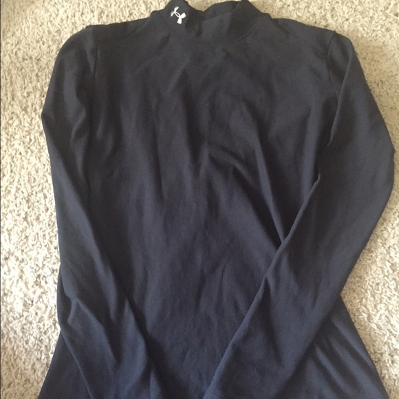 Black long sleeve shirt