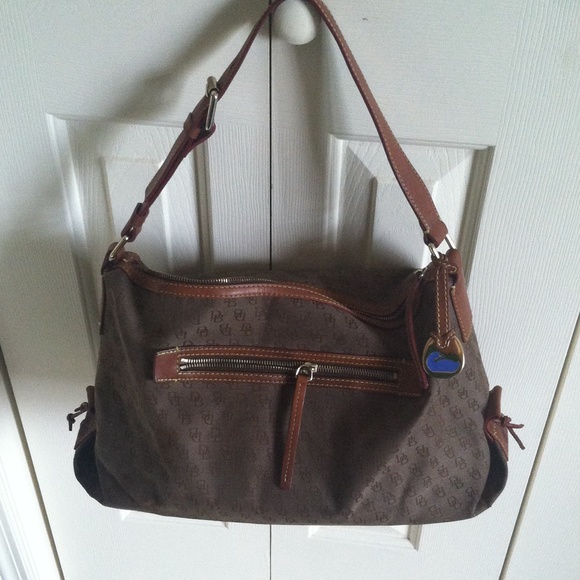 Authentic dooney and Bourke  handbag