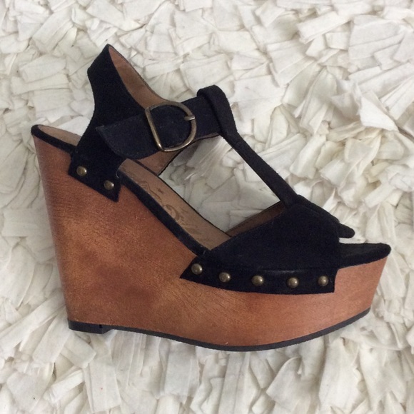 Brash wooden wedge