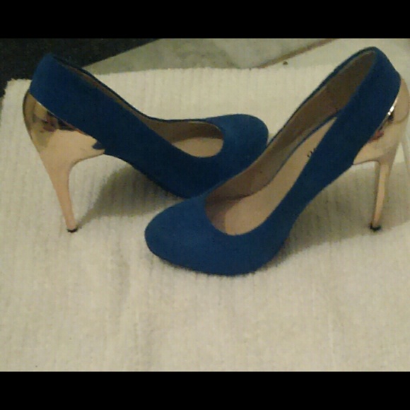 Blue suede soho - Picture 2 of 4