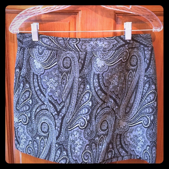 Black and grey fall/winter skirt