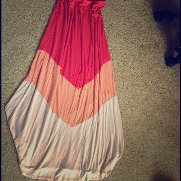 Long chevron pink skirt