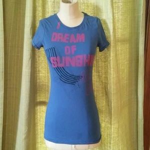 American Eagle tee