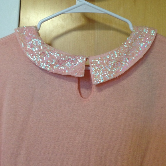 Peach colored sequined collar sweater - Picture 3 of 3