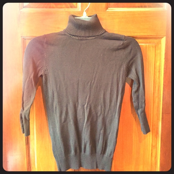 Chocolate brown 3-quarter length thin sweater