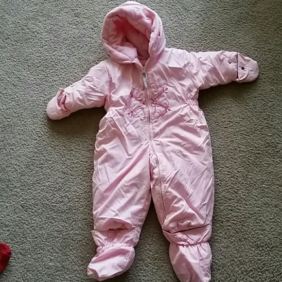 Girl's sized 18mos snowsuit