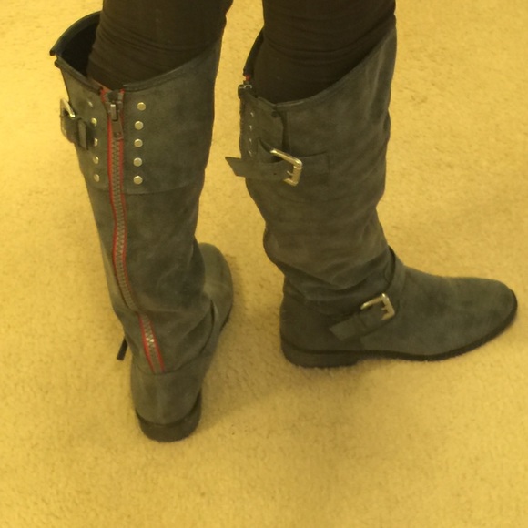 SOLD - Picture 2 of 4