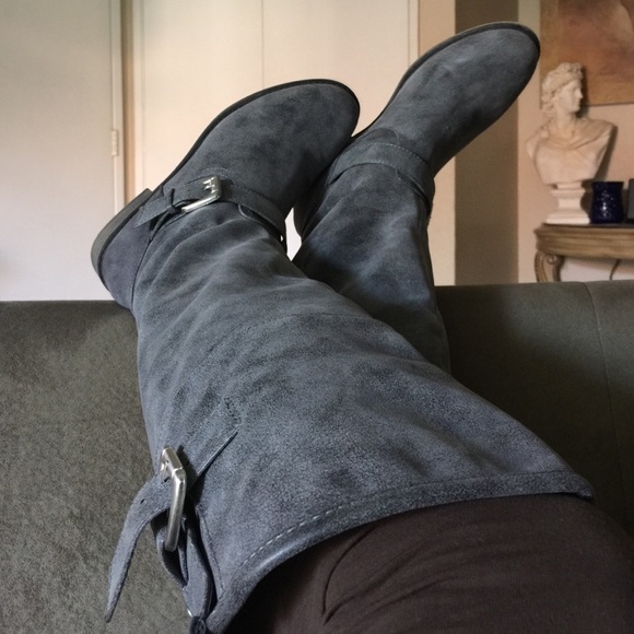 SOLD - Picture 3 of 4