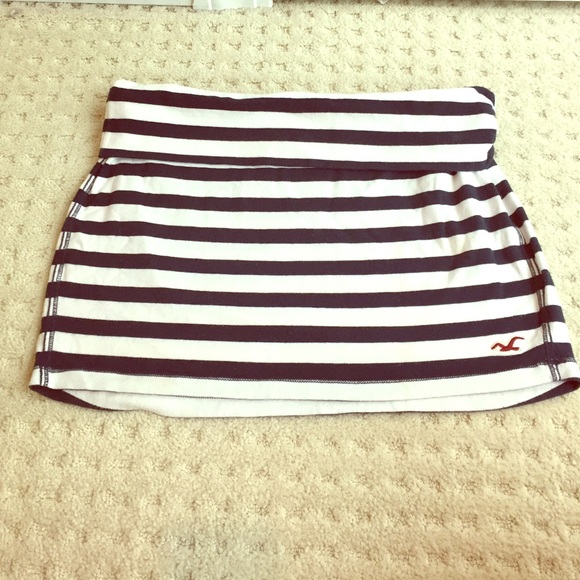 🔴sold 🔴Hollister Blue and White Skirt
