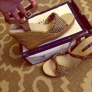 American eagle polka dot wedges