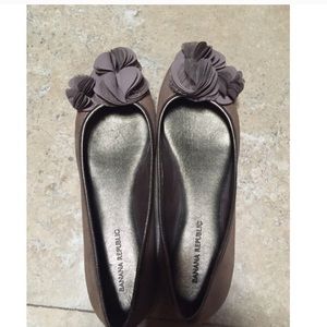 Banana republic flats