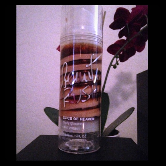 Beauty rush Slice of heaven glimmer swirl cream.