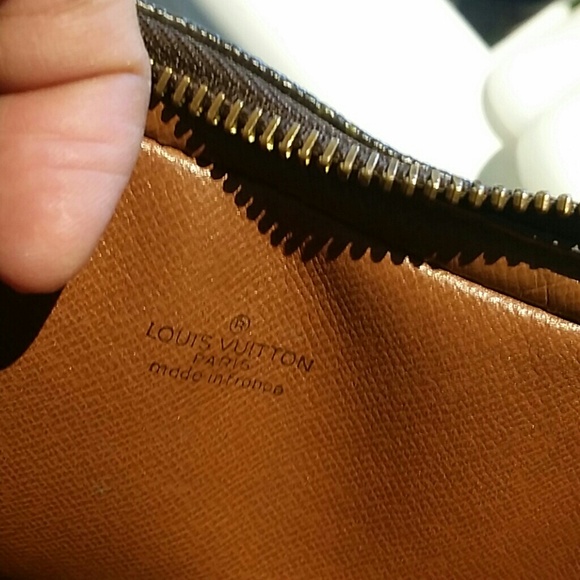 Purse - Picture 2 of 2