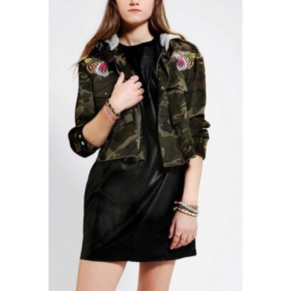 UNIF X UO Tiger Yell Camo Jacket