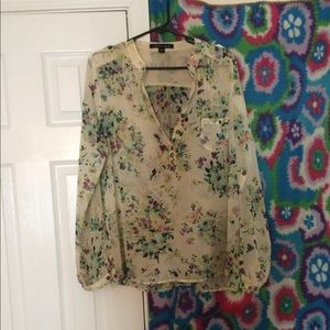 super cute floral print blouse