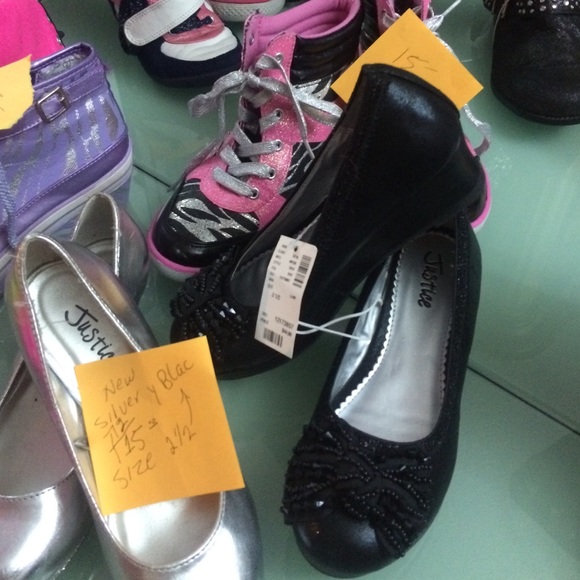 Boots,slippers - Picture 3 of 4