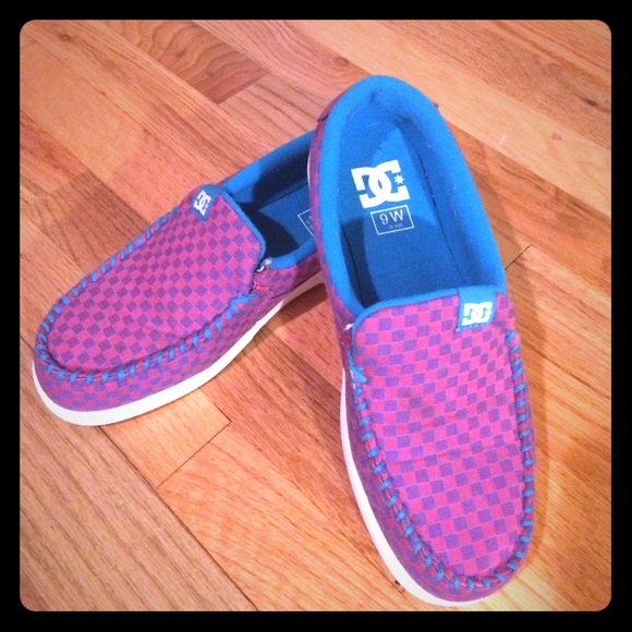 DC women's skip ons