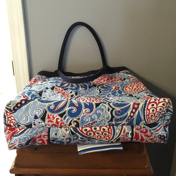 Vera Bradley Sea side tote - Picture 4 of 4