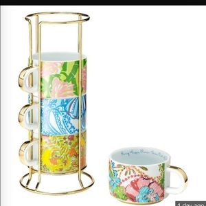 Who wants them lilly pullitzer  coffee mugs😁
