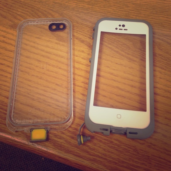 Lifeproof case for iPhone 5c
