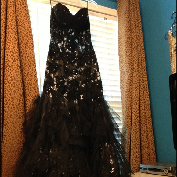 Jovanni black and silver dress - Picture 3 of 4