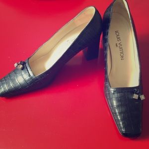 Vintage Louis Vuitton heels ( authentic)(no box)