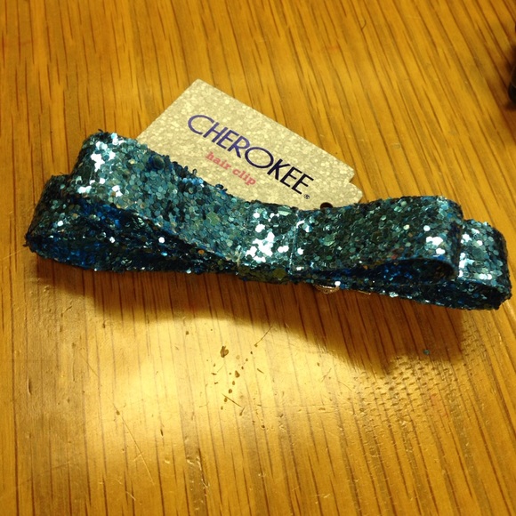 New Blue sequence Cherokee hair clip. 💙