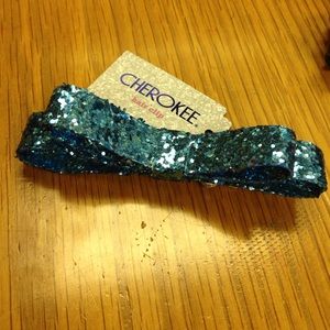 New Blue sequence Cherokee hair clip. 💙