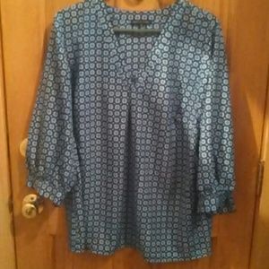 Super cute rayon top