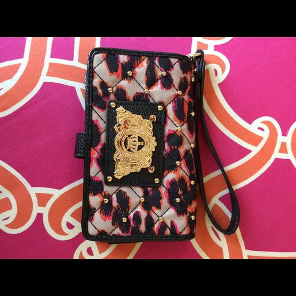 Juicy couture wristlet wallet/phone case