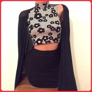 Black and White Turtleneck Top!