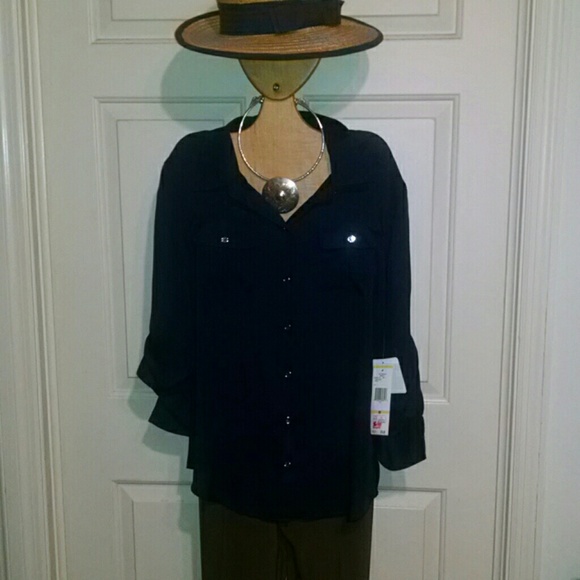 NEW SALE NWT. ADMIRAL NAVY BLUE BUTTON DOWN