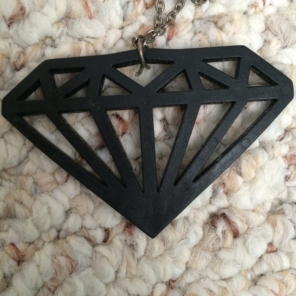 Necklace - Picture 2 of 4