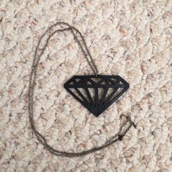 Necklace - Picture 4 of 4