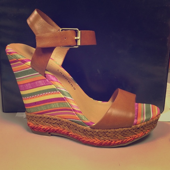 Chinese Laundry Mahalo Wedges