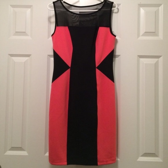 Amazing coral dress (mesh cut outs)