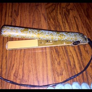 Chi Straightener