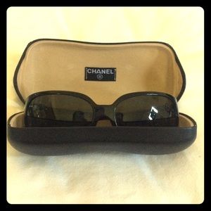 Chanel Sunglasses - classic double CC folding