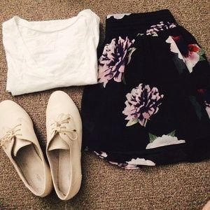 NWOT URBAN OUTFITTERS FLORAL SKIRTS