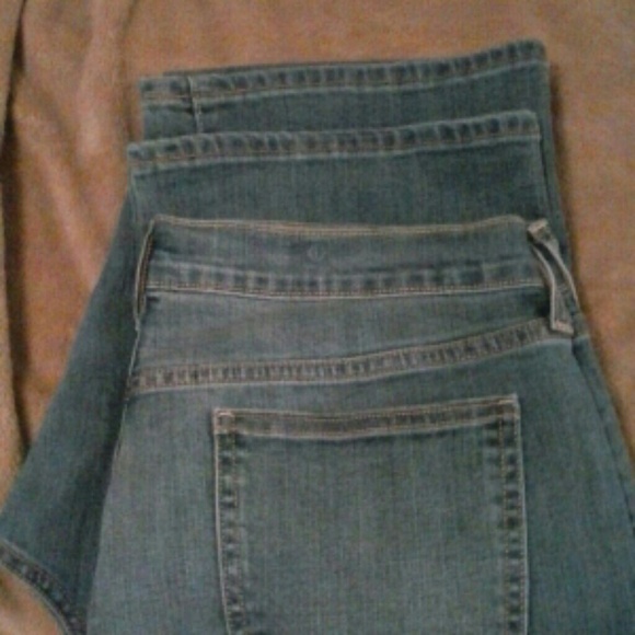 Jeans - Picture 3 of 3