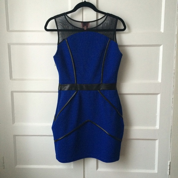 Party Dress - Picture 4 of 4