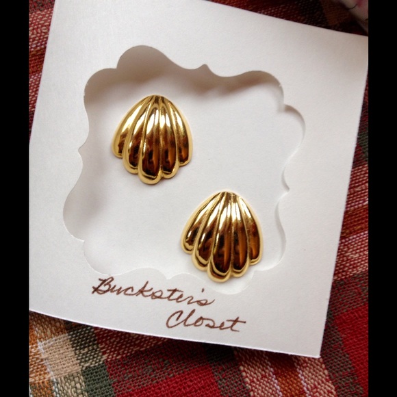 Gold Tone She'll Earrings