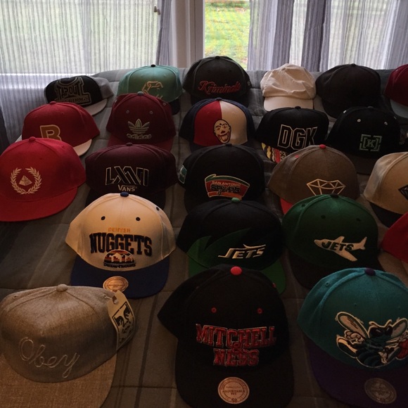 Hat lot. SnapBack, strapback, buckleback, fitted. - Picture 3 of 3