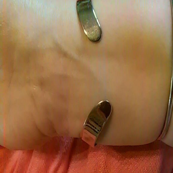 Small unique bangle - Picture 3 of 3