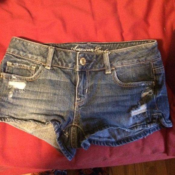 Ripped American eagle shortie shorts