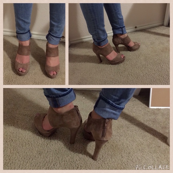 Bcbg suede heels