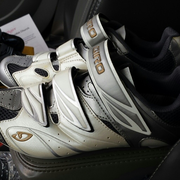 Nwt Giro cycling shoes...