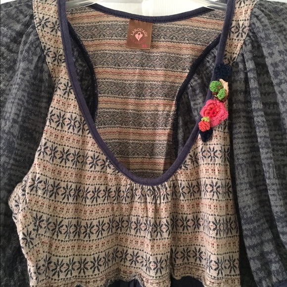 💕Reduced💕 Language Knit Top - Picture 2 of 3