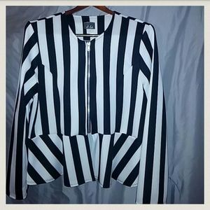 Black & white Zip up Peplum jacket