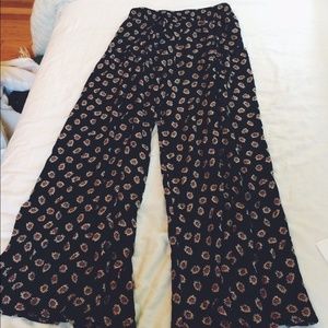 Bell bottom flower printed pants